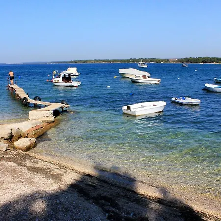 Apartman With Wifi Stinjan, Pula - 27943 Stinjan