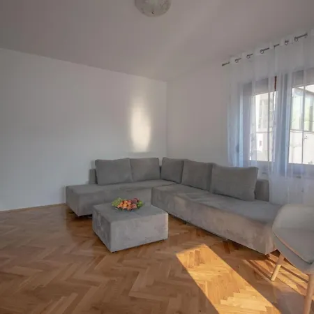 With Wifi Stinjan, Pula - 27943 Apartman Stinjan